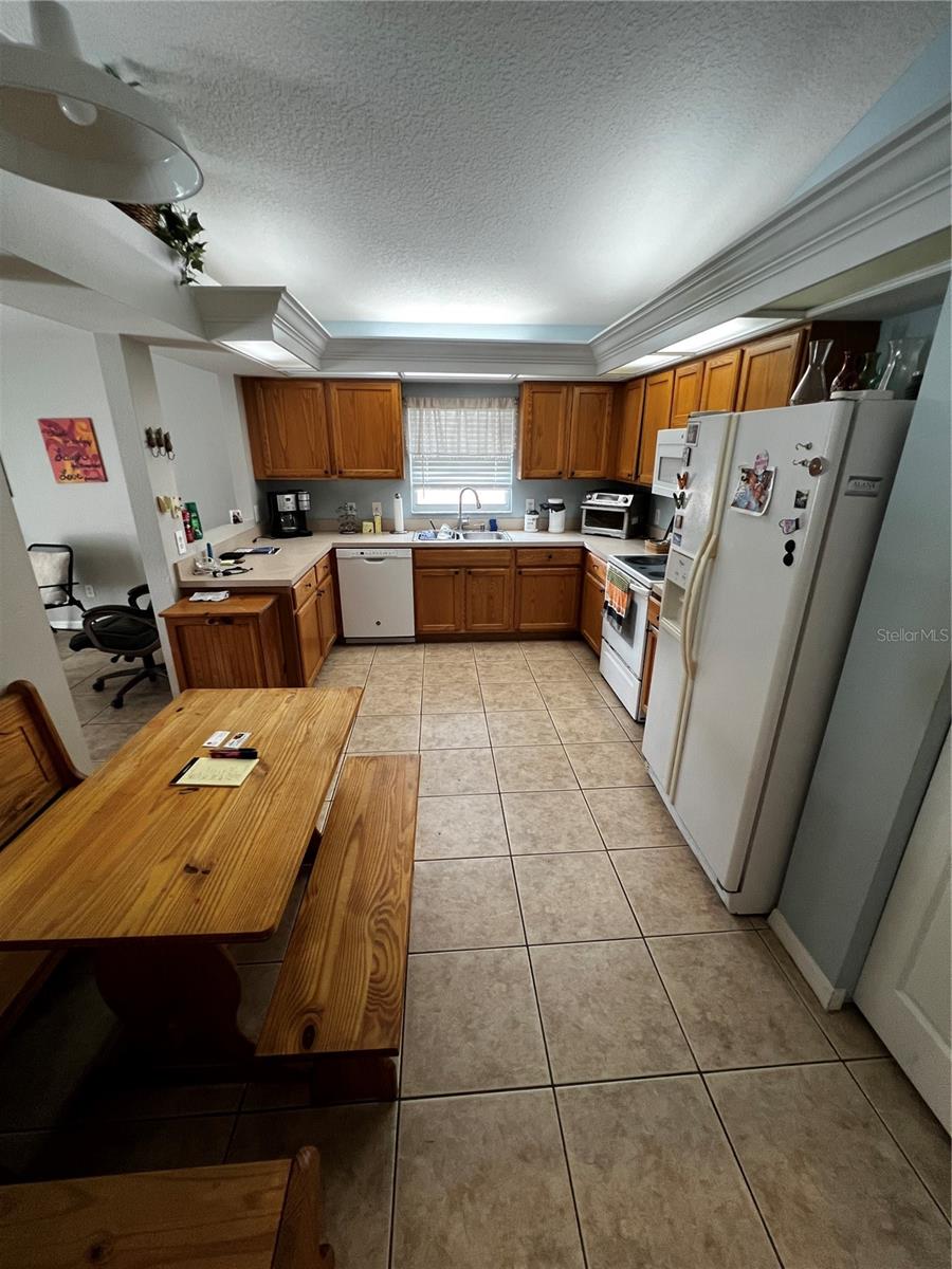 27606 SKY LAKE CIR