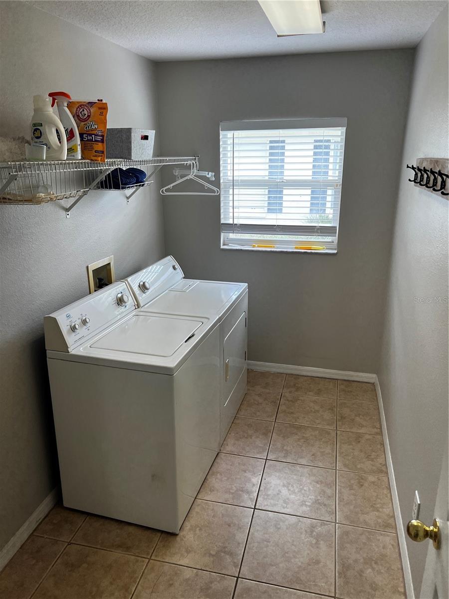 27606 SKY LAKE CIR