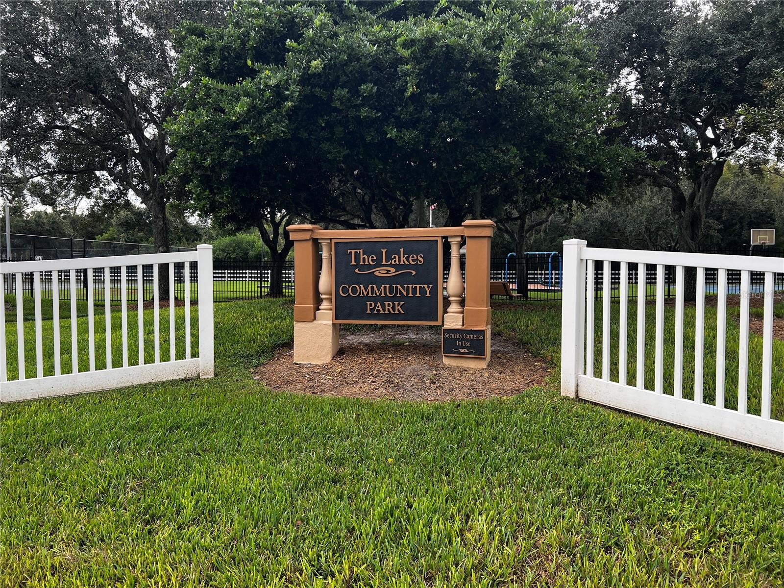 27606 SKY LAKE CIR