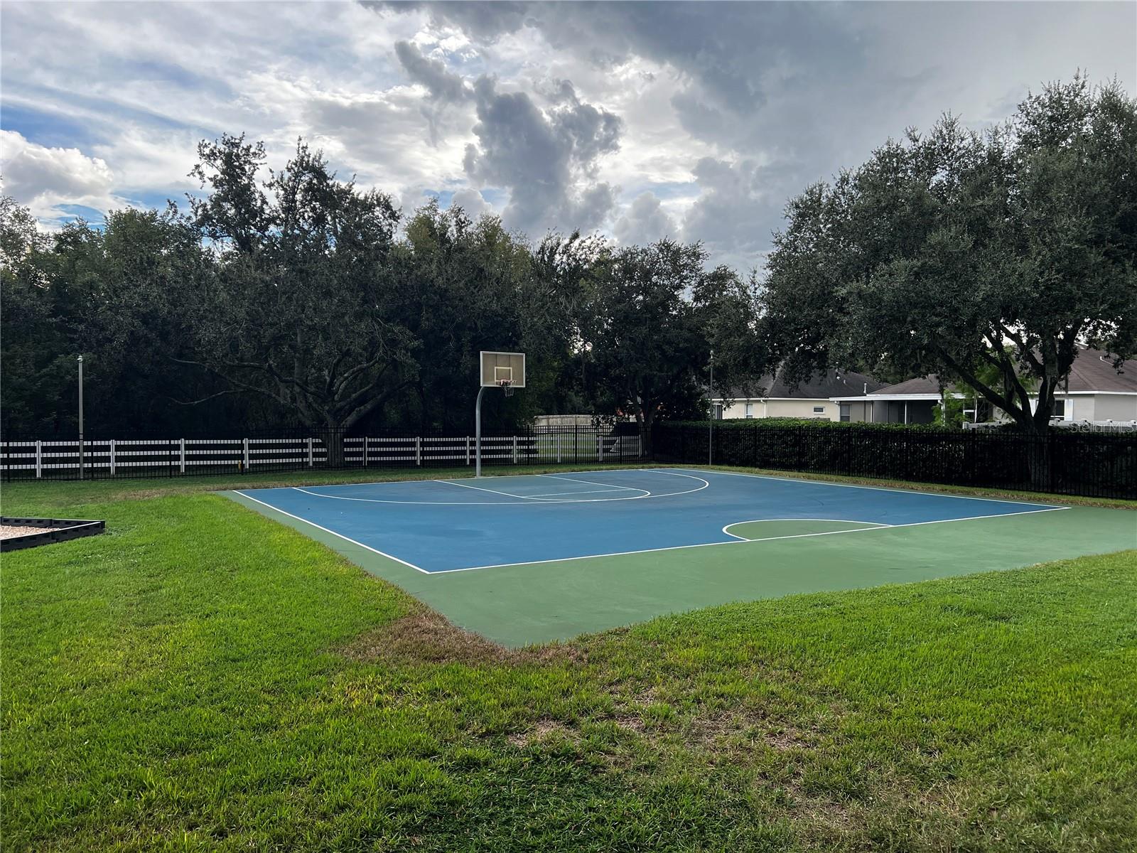 27606 SKY LAKE CIR