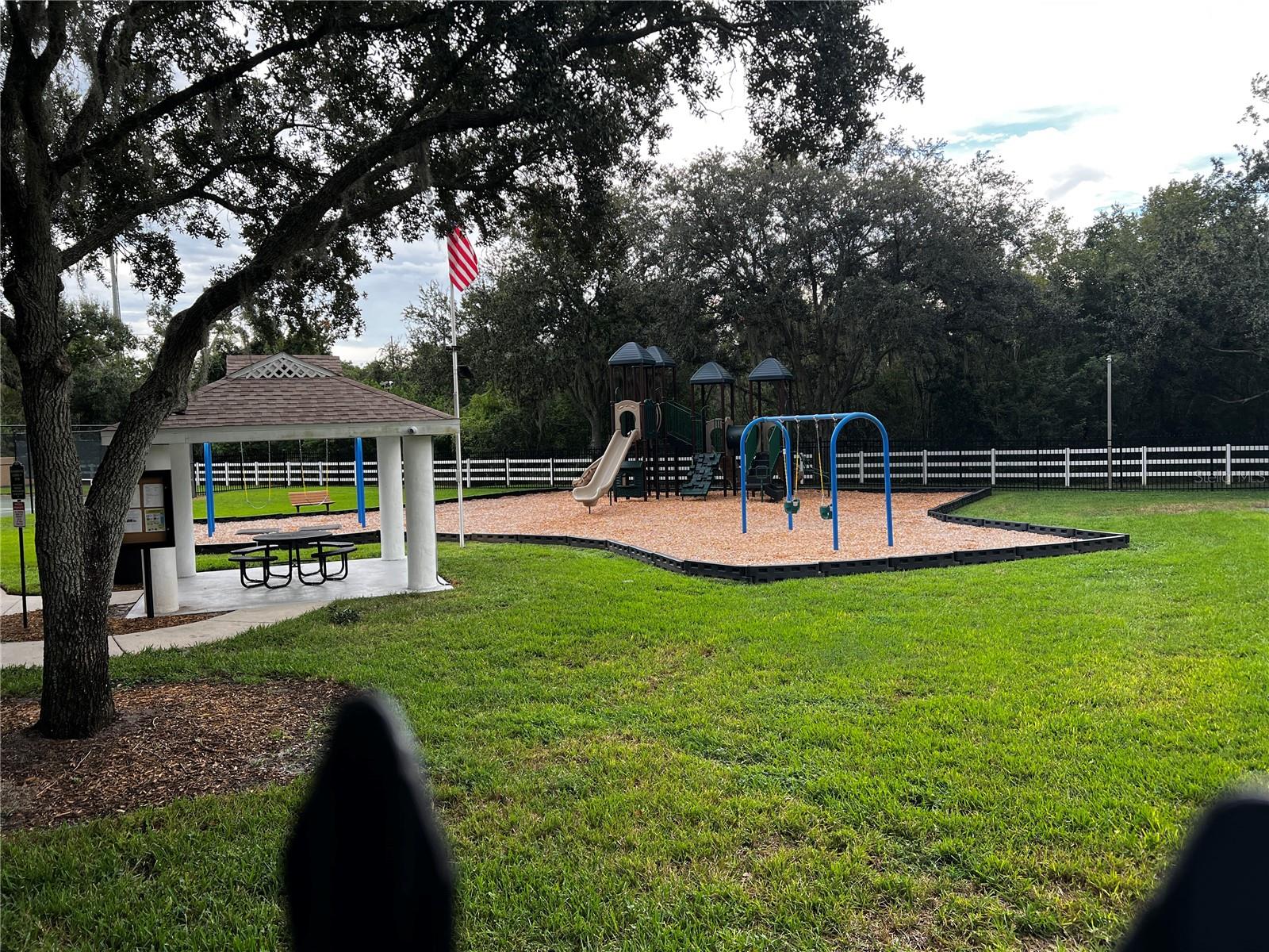 27606 SKY LAKE CIR