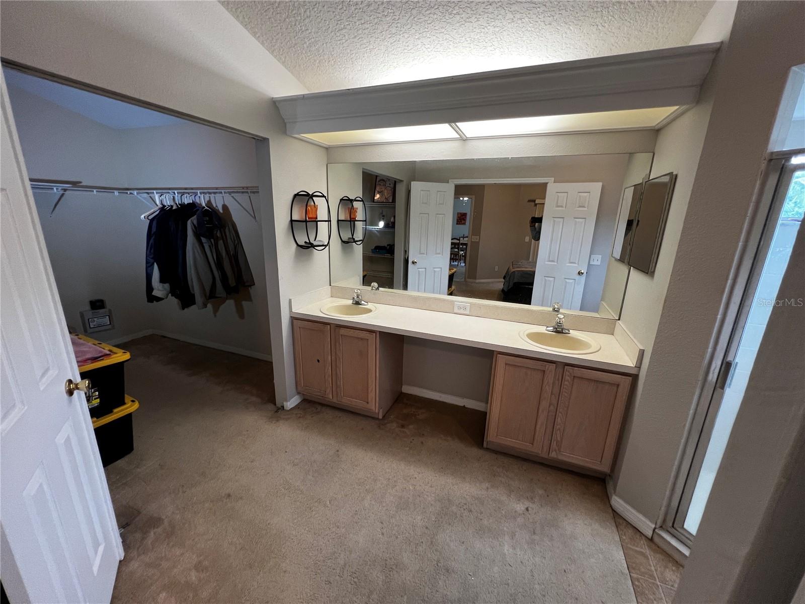 27606 SKY LAKE CIR