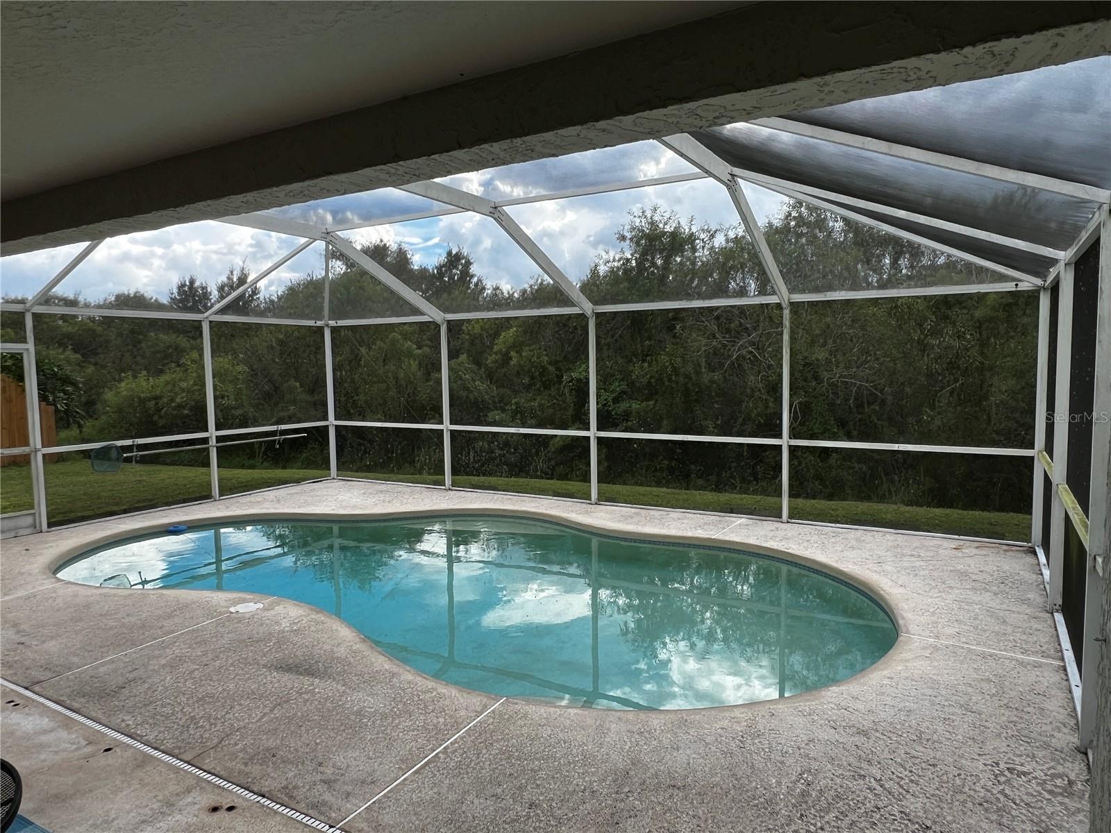 27606 SKY LAKE CIR