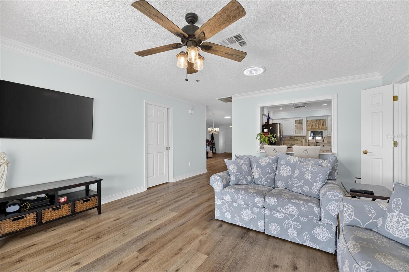 108 WHITETAIL CT