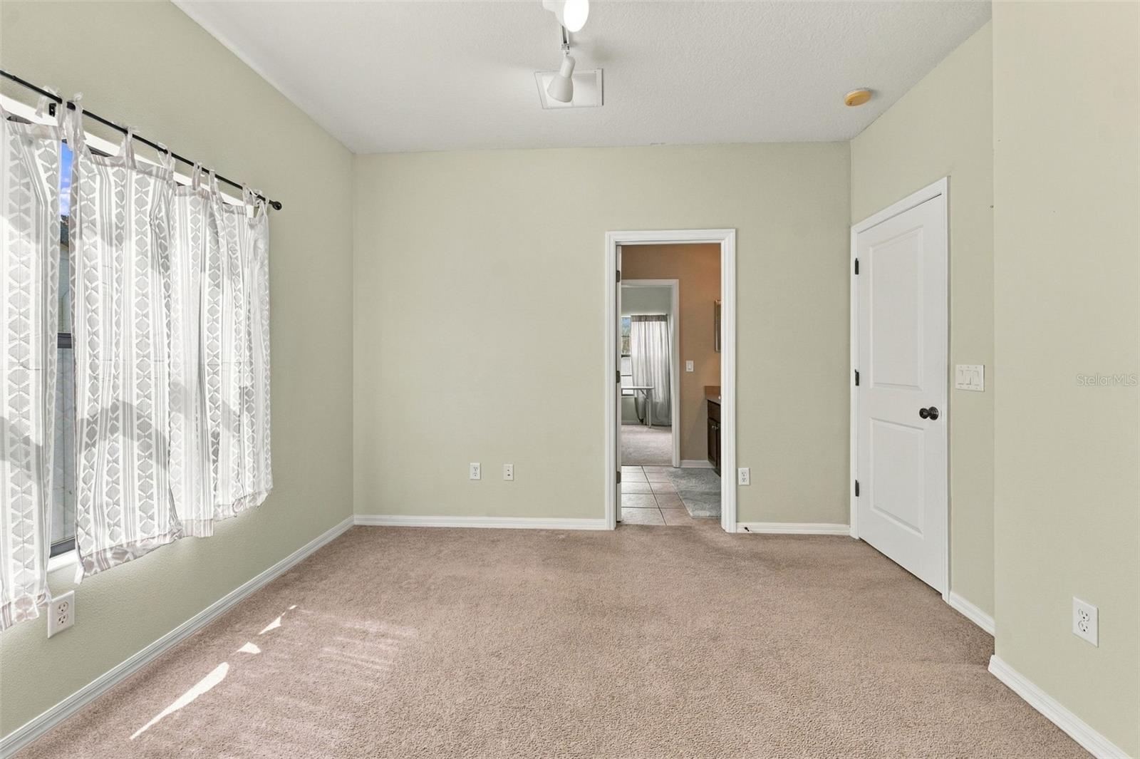 3508 MAJESTIC VIEW DR