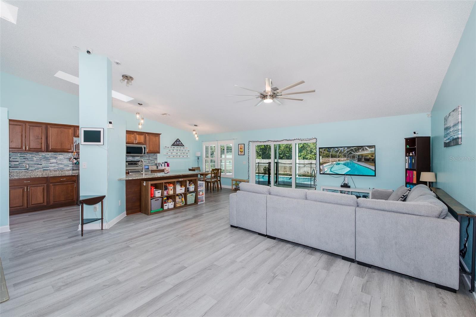 10305 COPPERWOOD DR