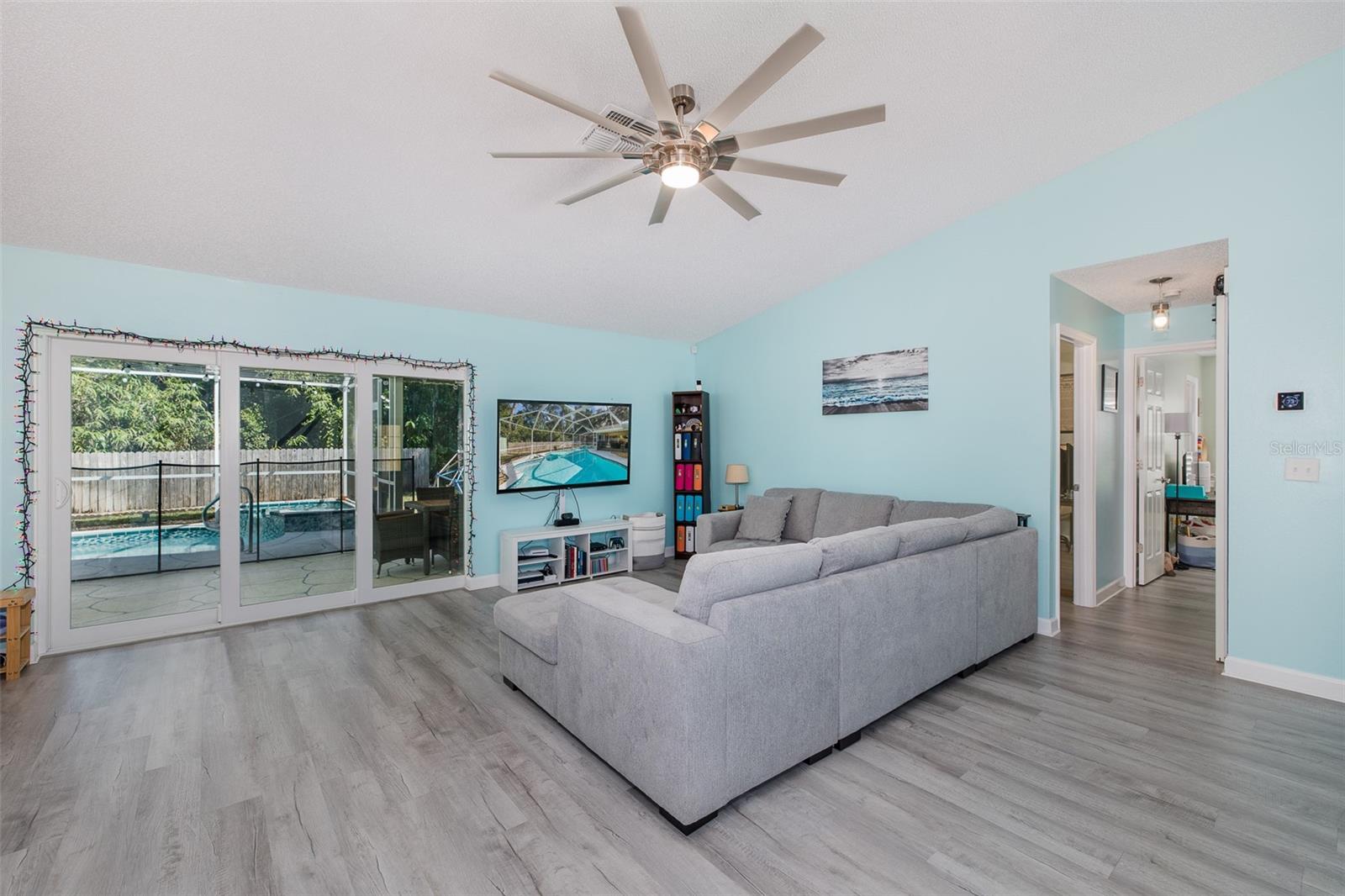 10305 COPPERWOOD DR