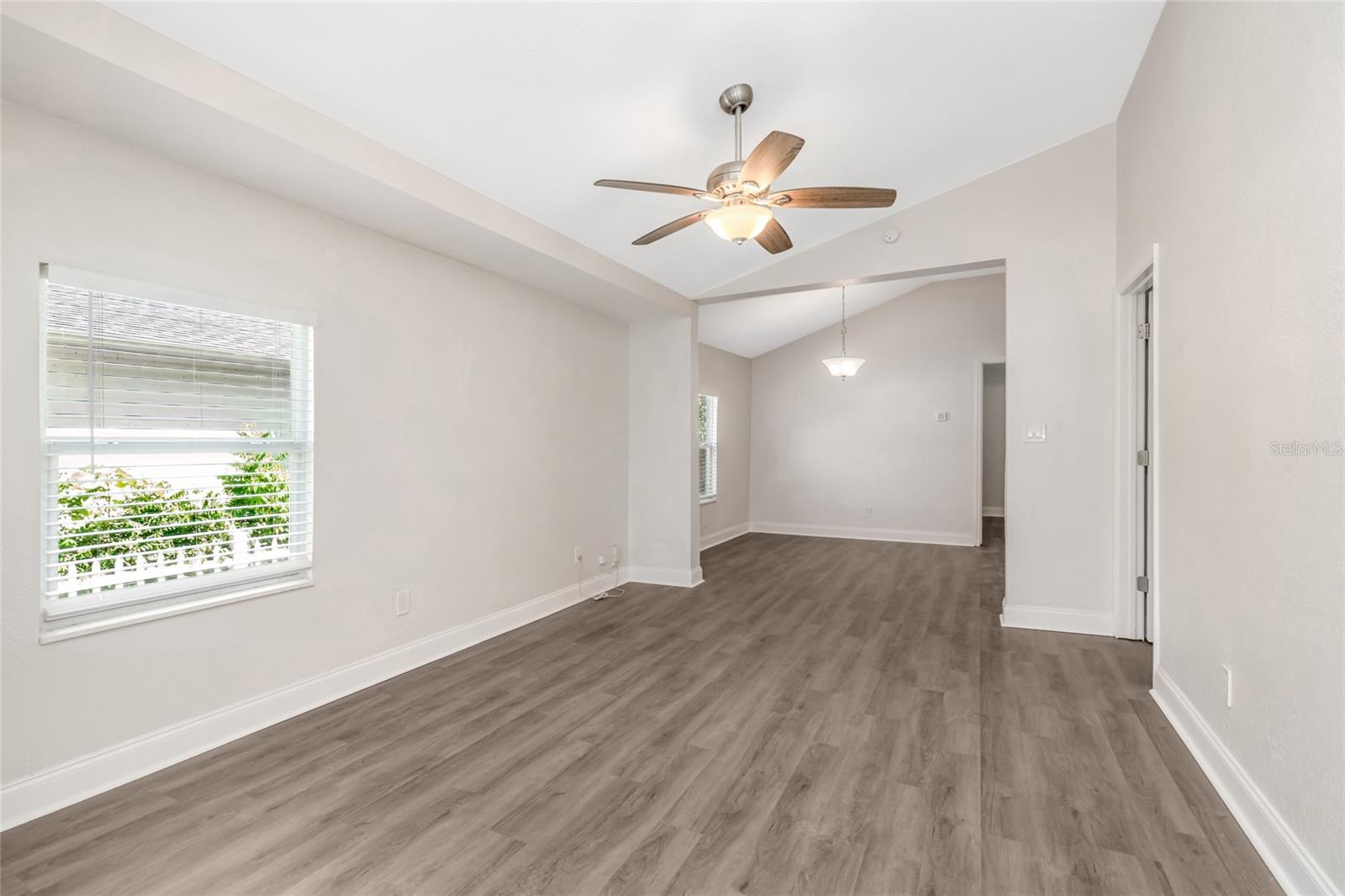 1703 E NEW ORLEANS AVE