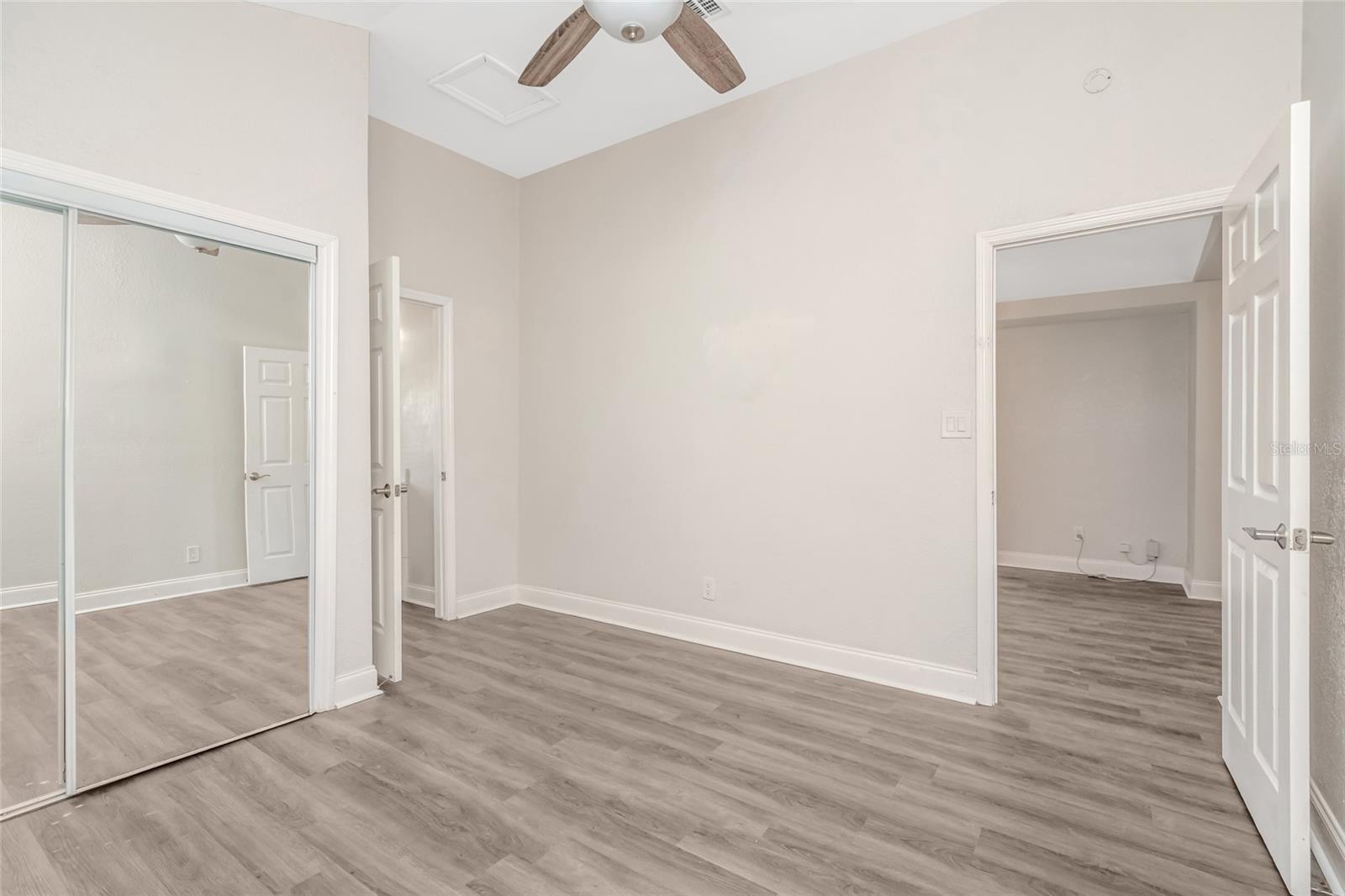 1703 E NEW ORLEANS AVE