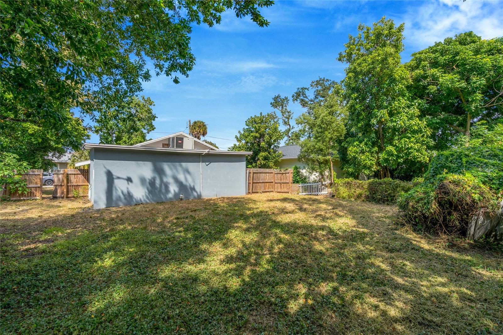 1703 E NEW ORLEANS AVE