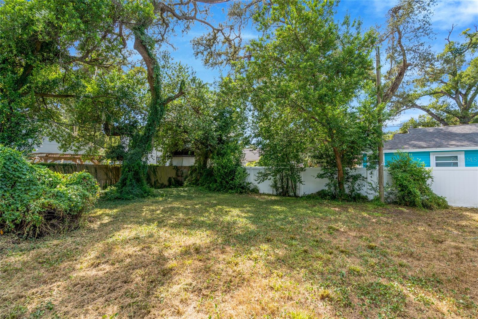 1703 E NEW ORLEANS AVE