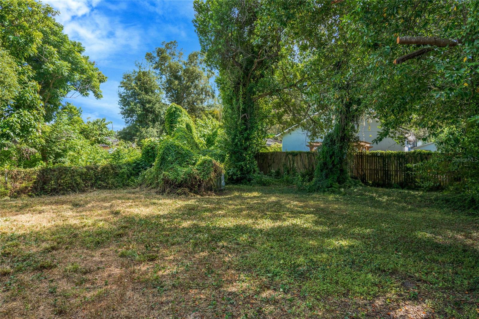 1703 E NEW ORLEANS AVE