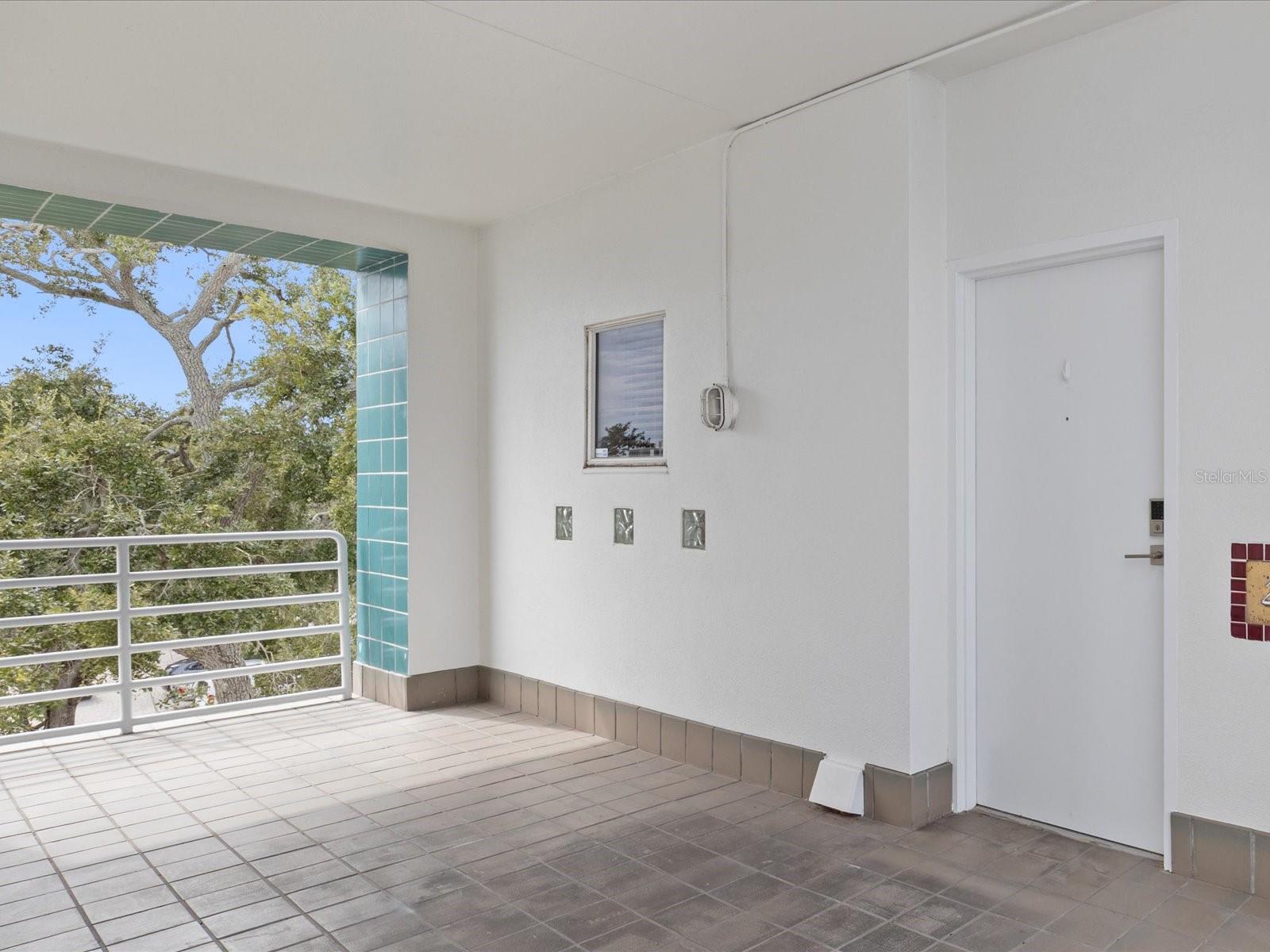 4950 BAYSHORE BLVD #28