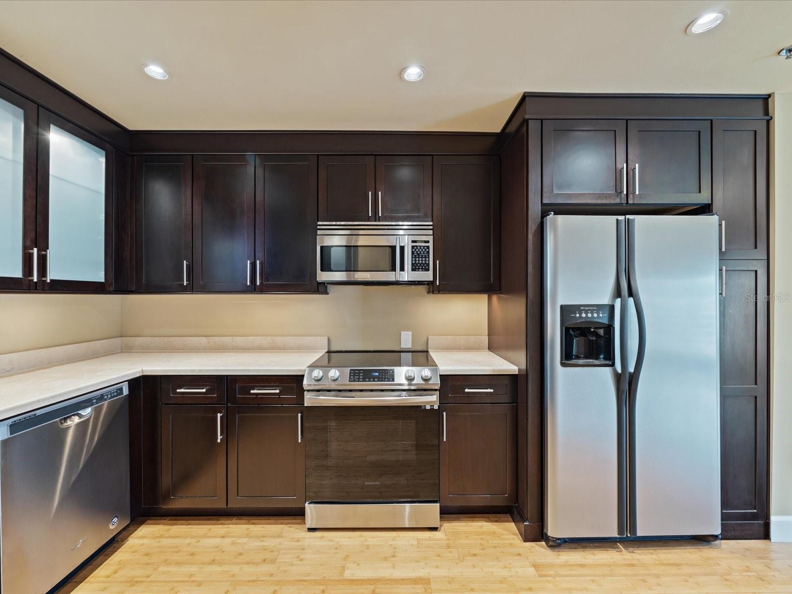 4950 BAYSHORE BLVD #28
