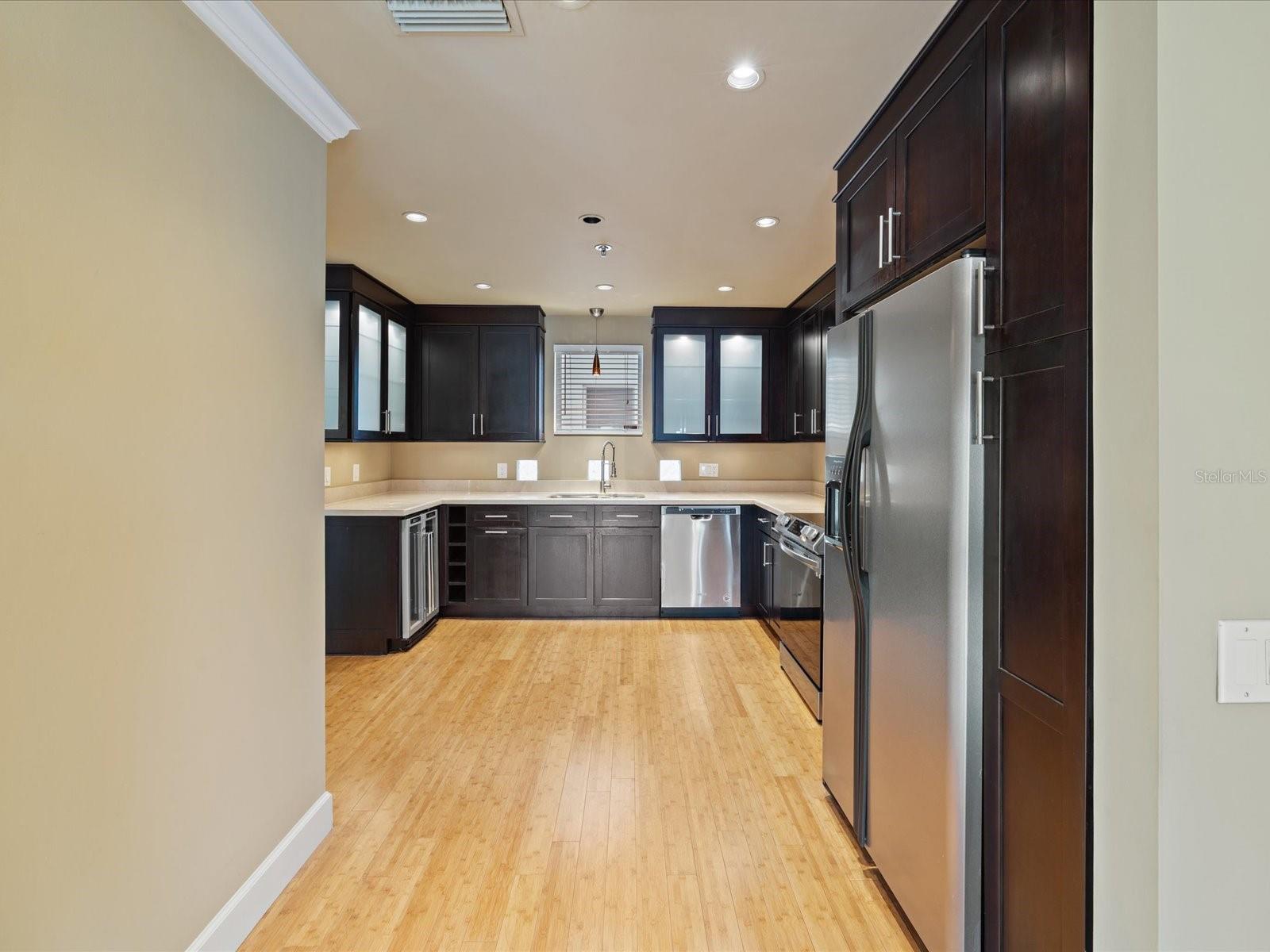 4950 BAYSHORE BLVD #28