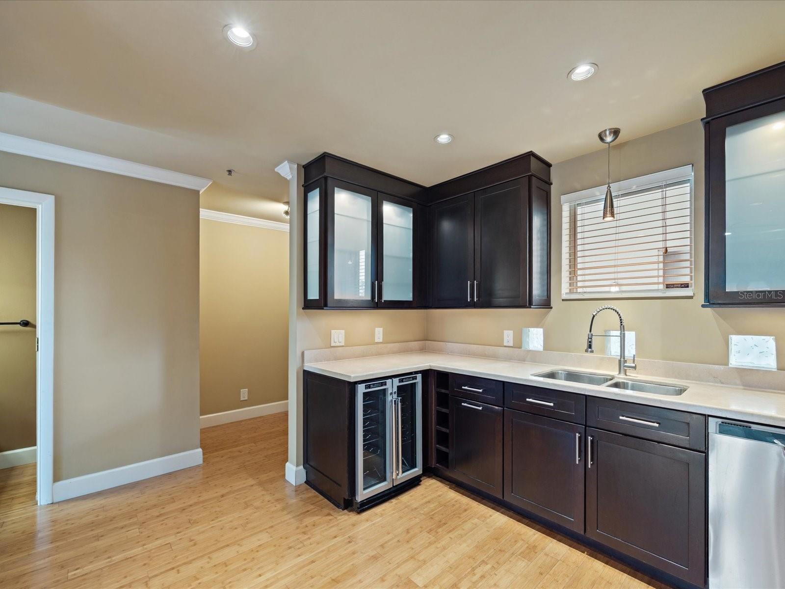 4950 BAYSHORE BLVD #28