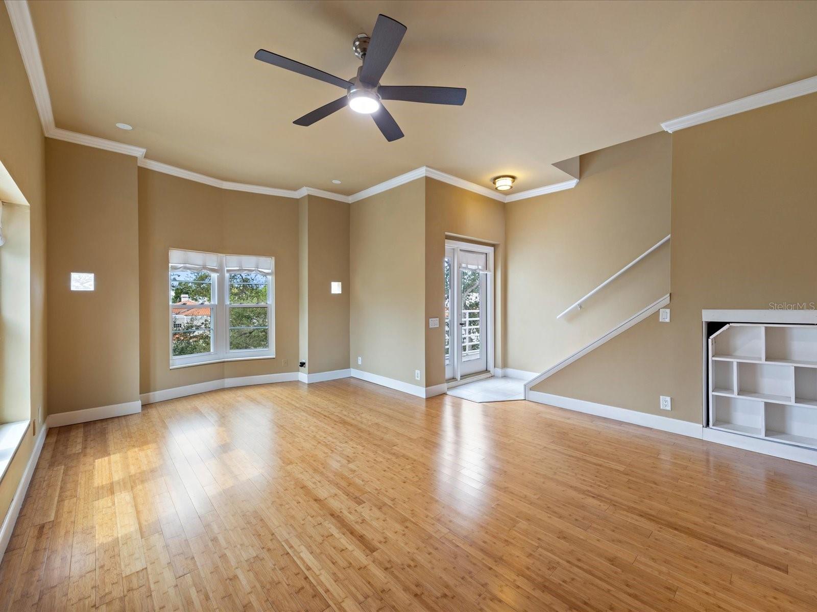4950 BAYSHORE BLVD #28