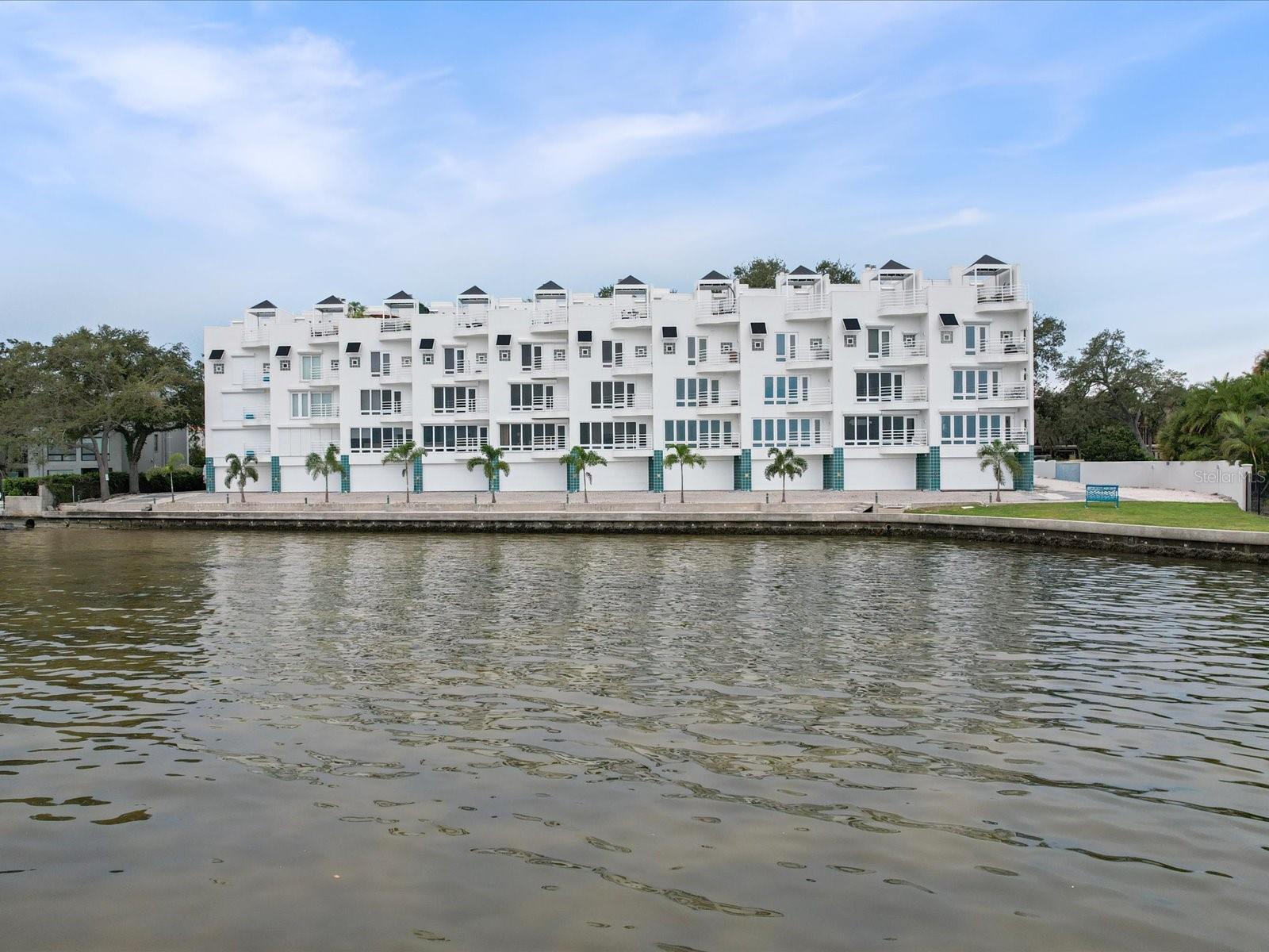 4950 BAYSHORE BLVD #28