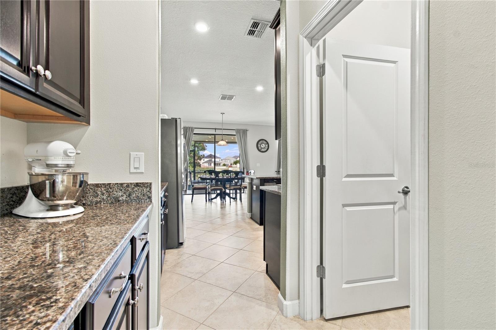 4195 SHREWBURY PL