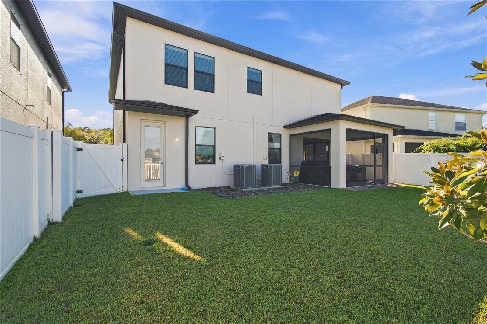 4195 SHREWBURY PL