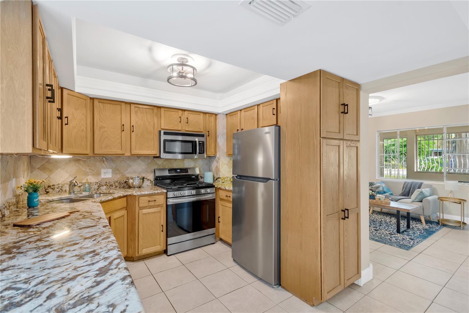 3501 W PRICE AVE