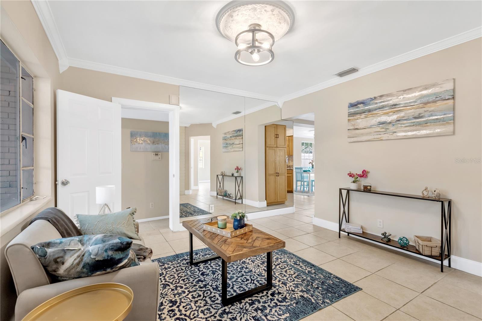 3501 W PRICE AVE