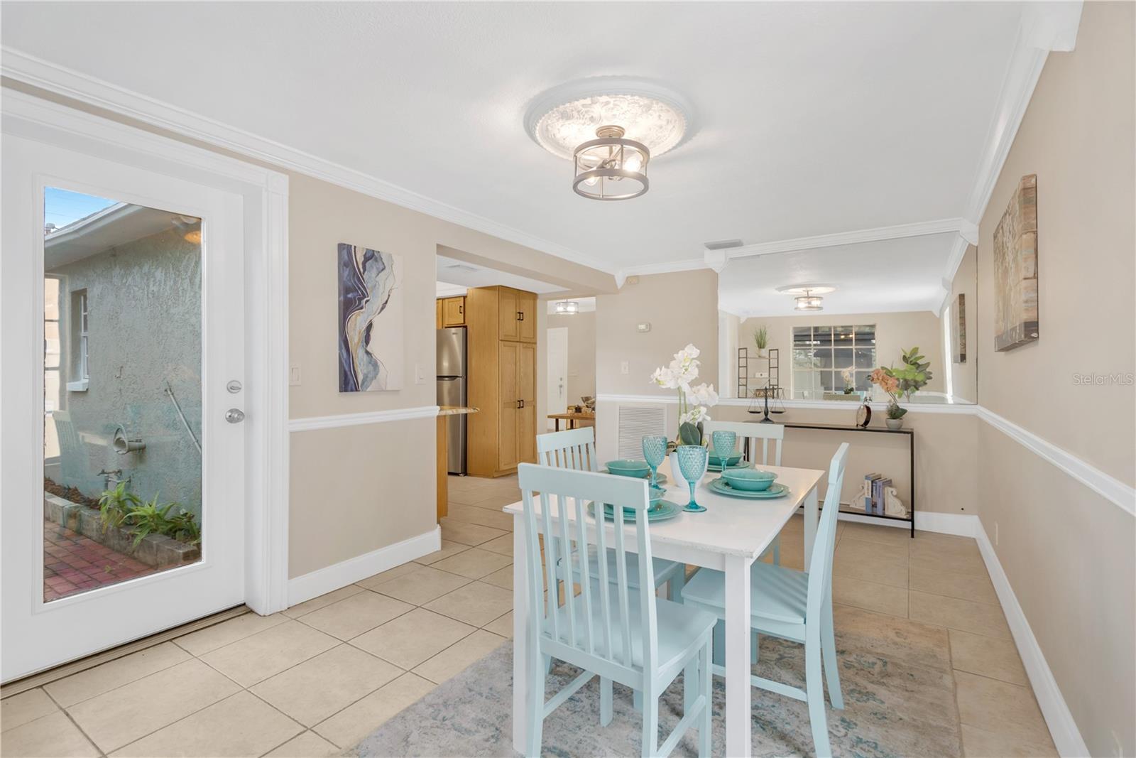 3501 W PRICE AVE