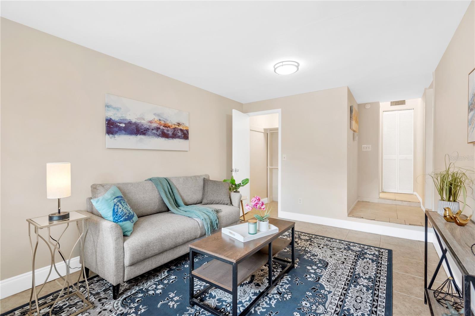 3501 W PRICE AVE