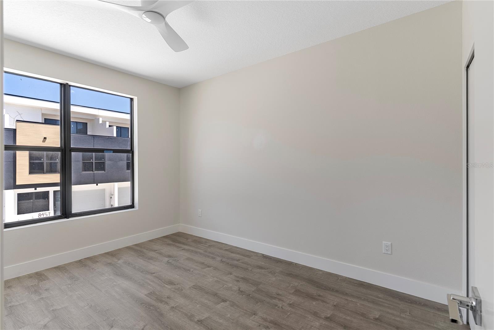 8405 MODANO PL