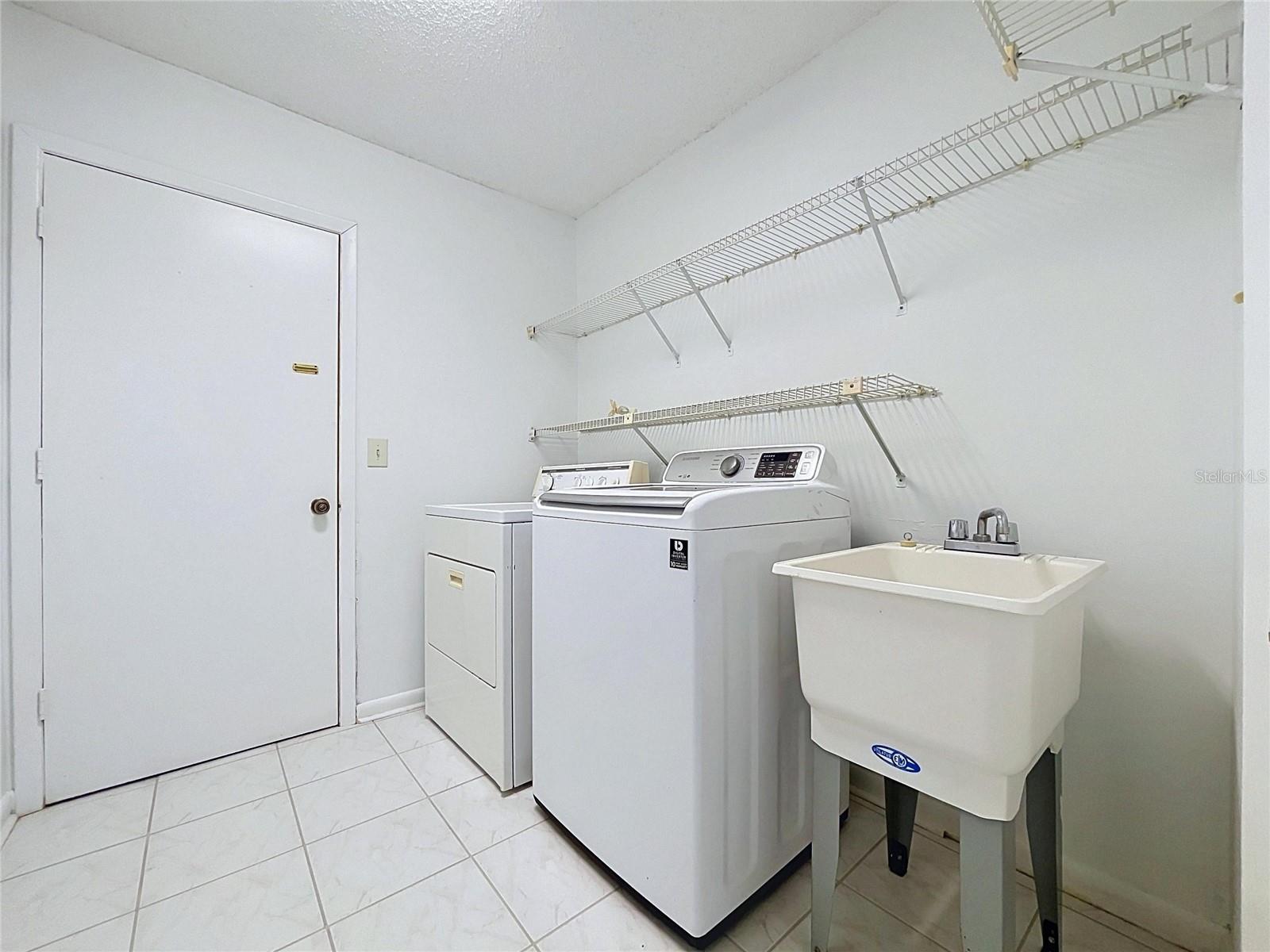 1413 WINDJAMMER LOOP