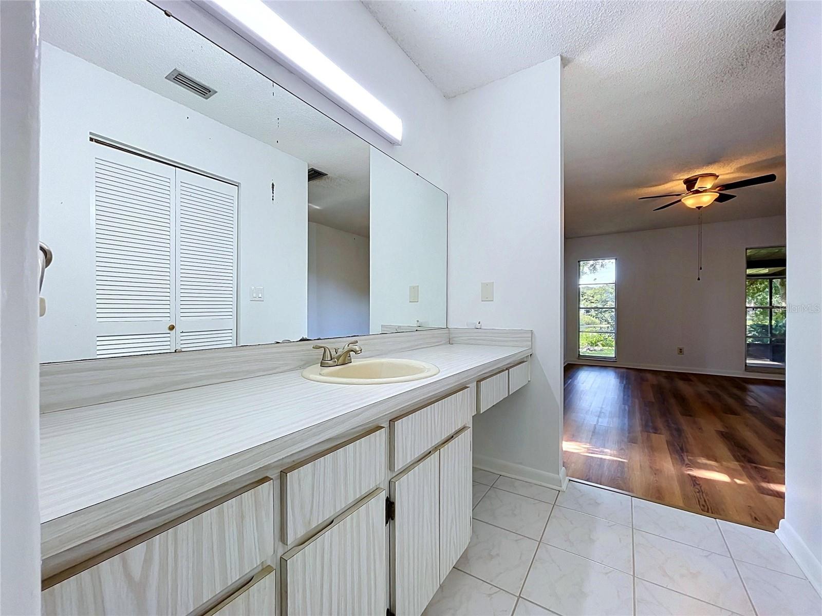 1413 WINDJAMMER LOOP