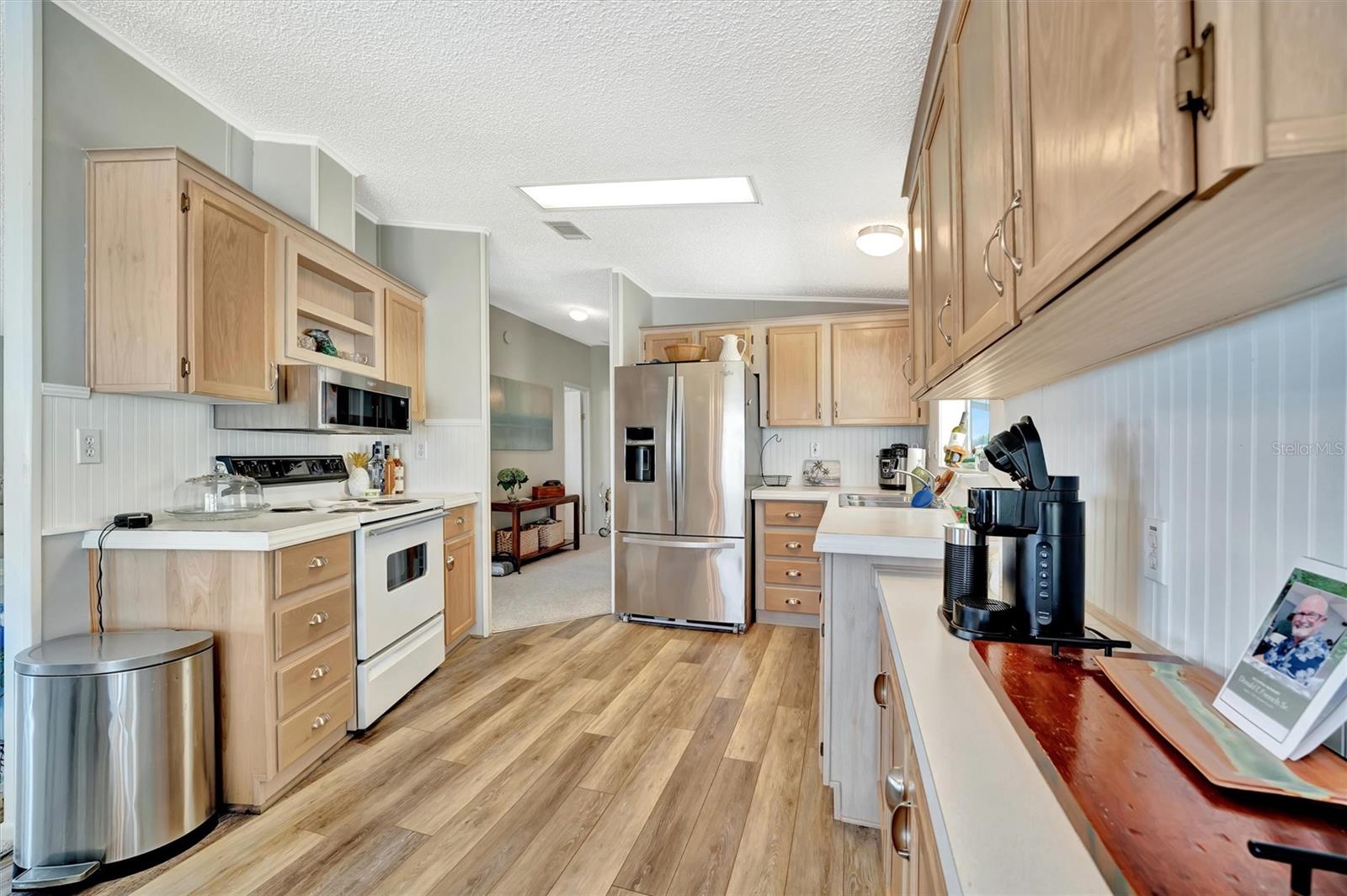 119 E SAINT JOHNS WAY
