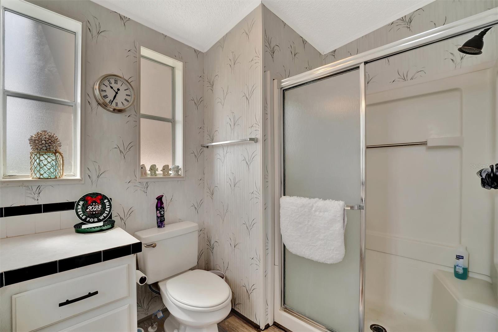 119 E SAINT JOHNS WAY