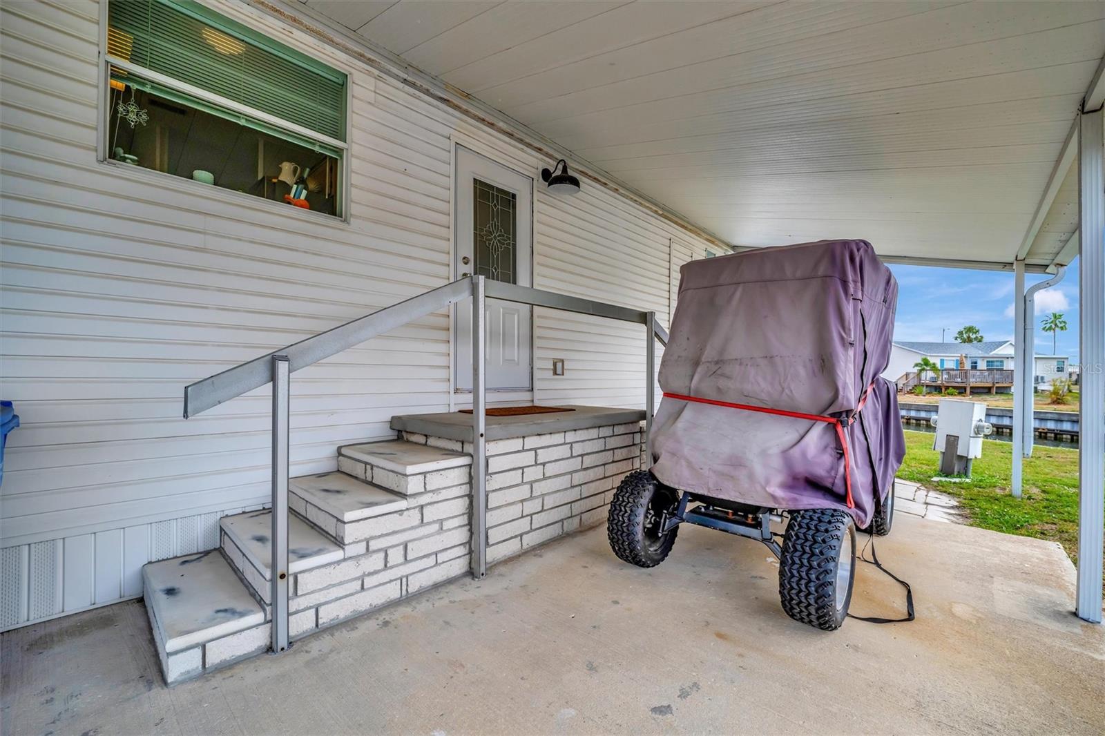 119 E SAINT JOHNS WAY