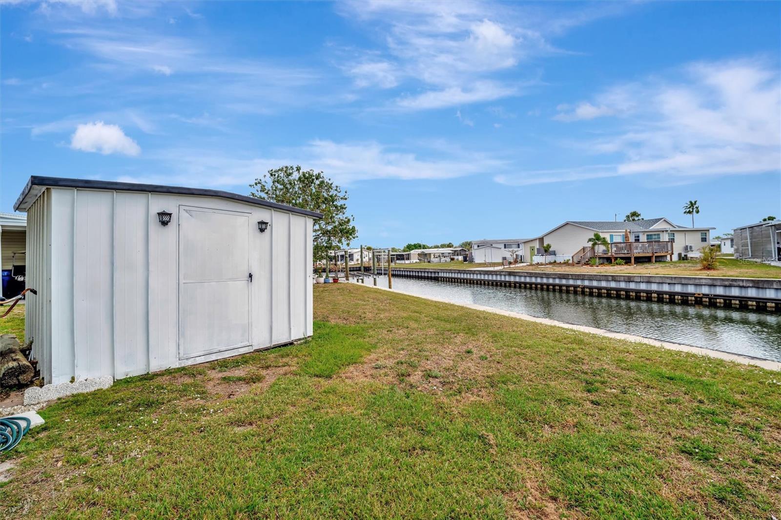 119 E SAINT JOHNS WAY