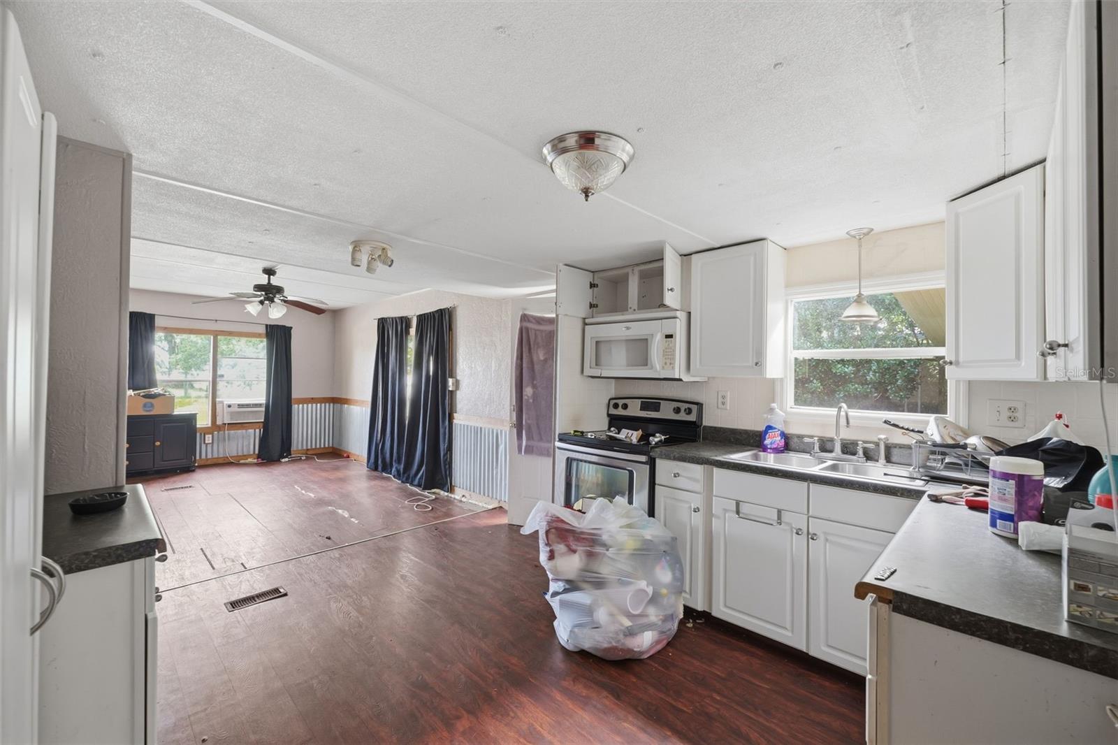 35012 GLOSSON CIR