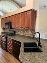 4605 OAK RIVER CIR