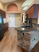 4605 OAK RIVER CIR