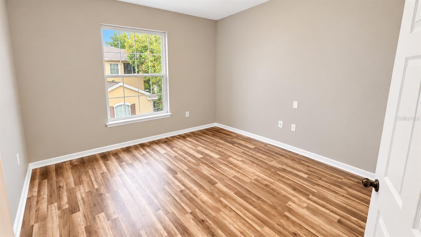 10209 COURTNEY PALMS BLVD #301