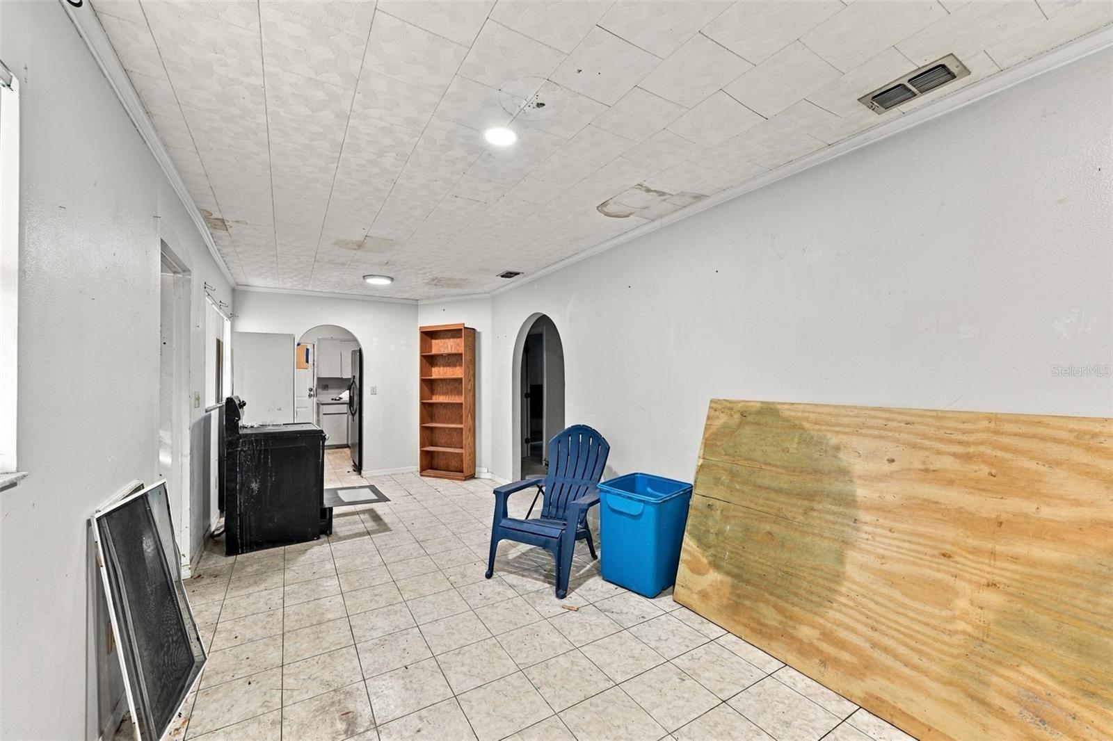 5906 WATSON RD