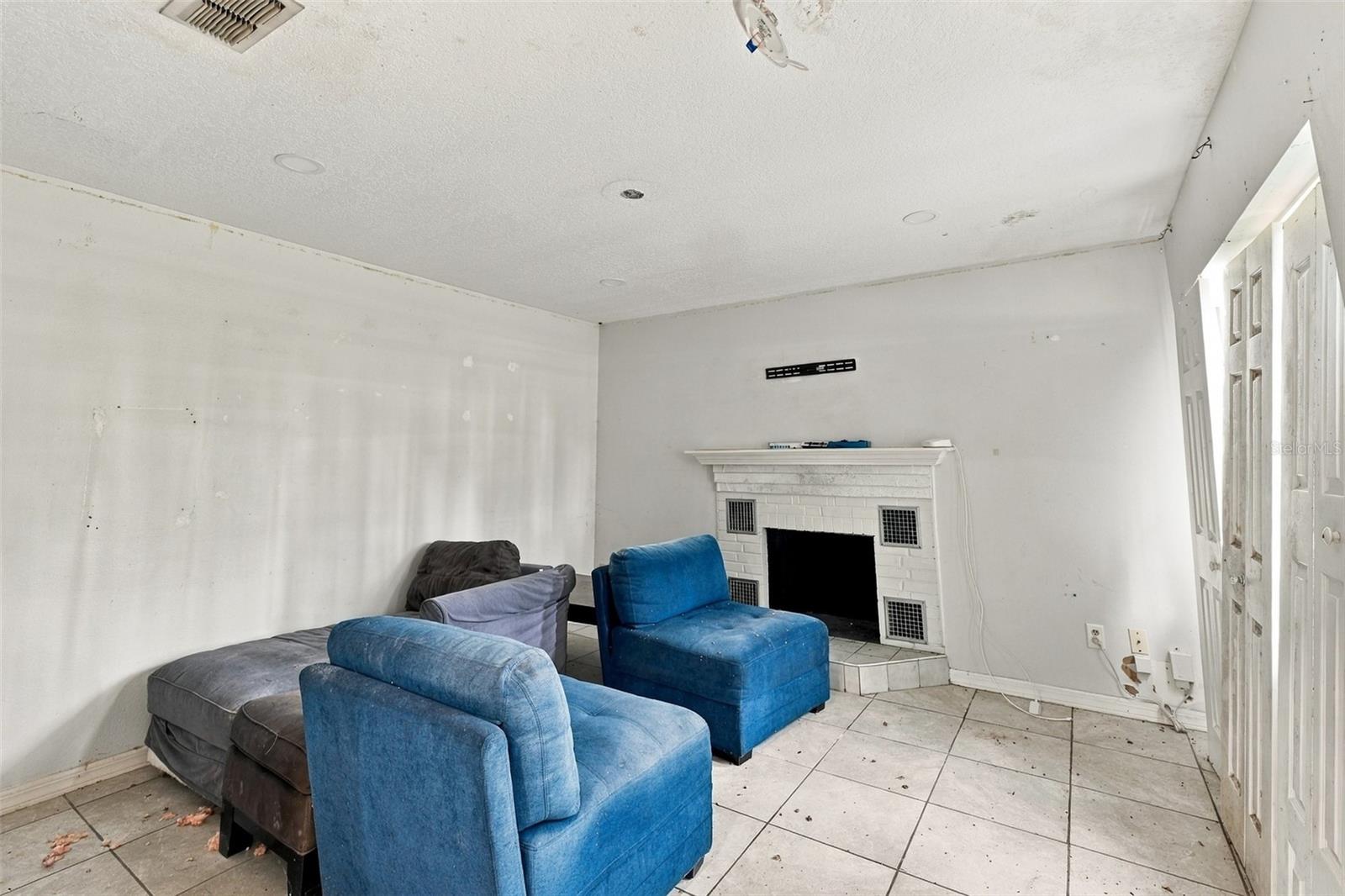 5906 WATSON RD