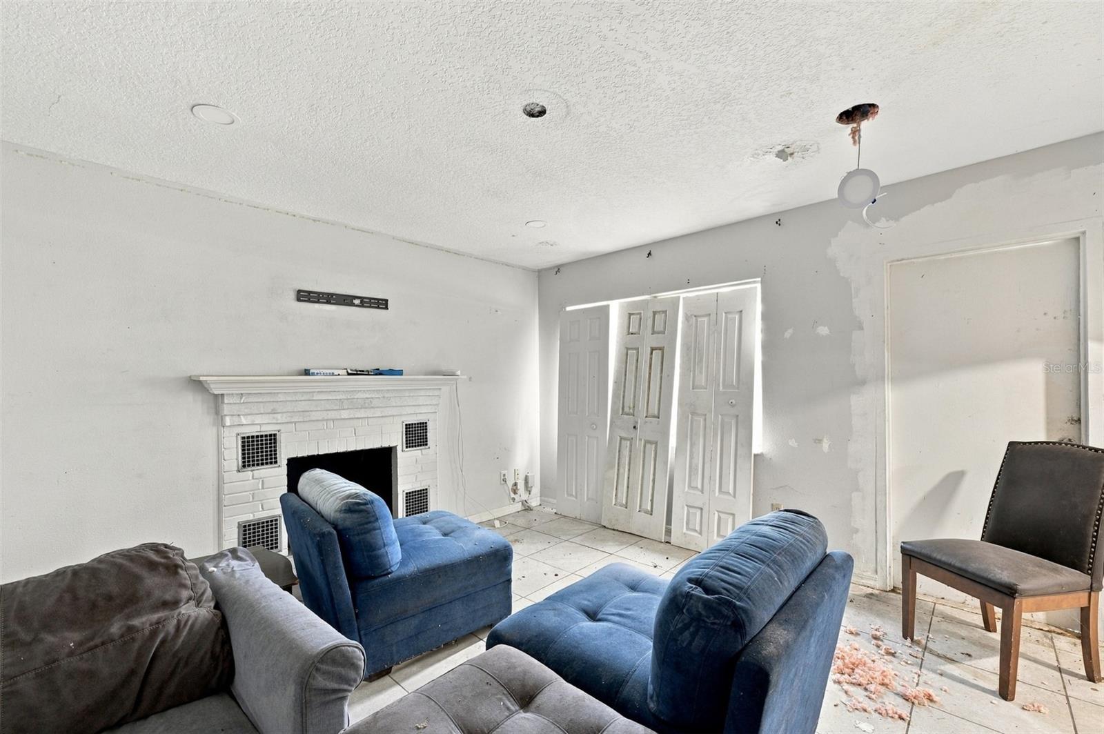 5906 WATSON RD