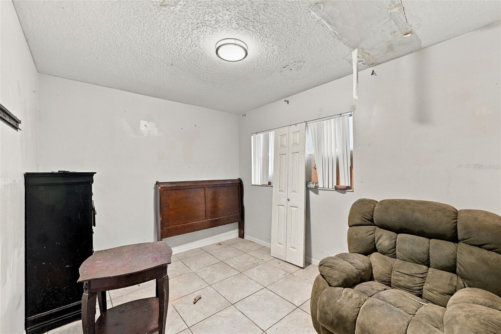5906 WATSON RD