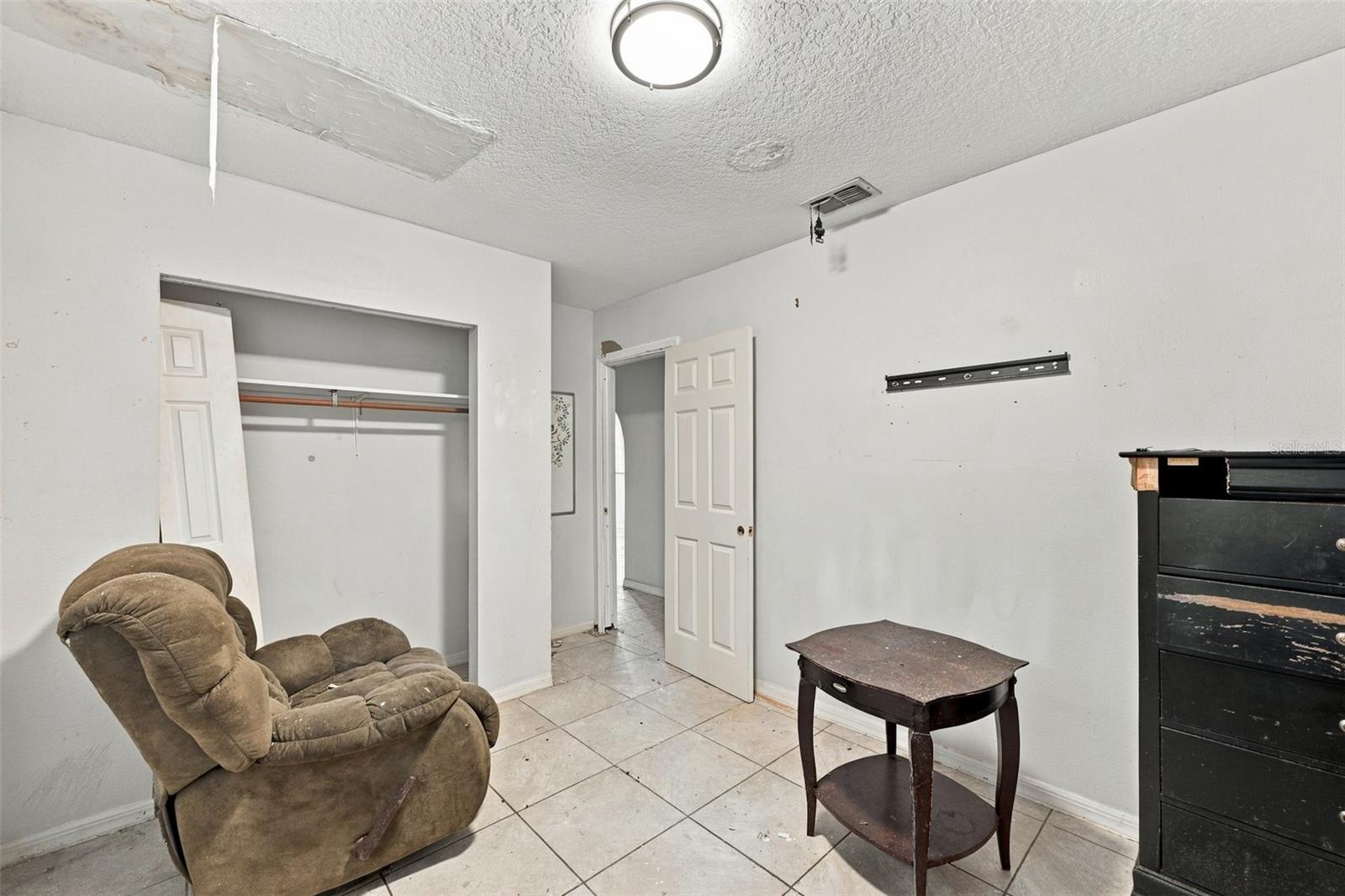 5906 WATSON RD