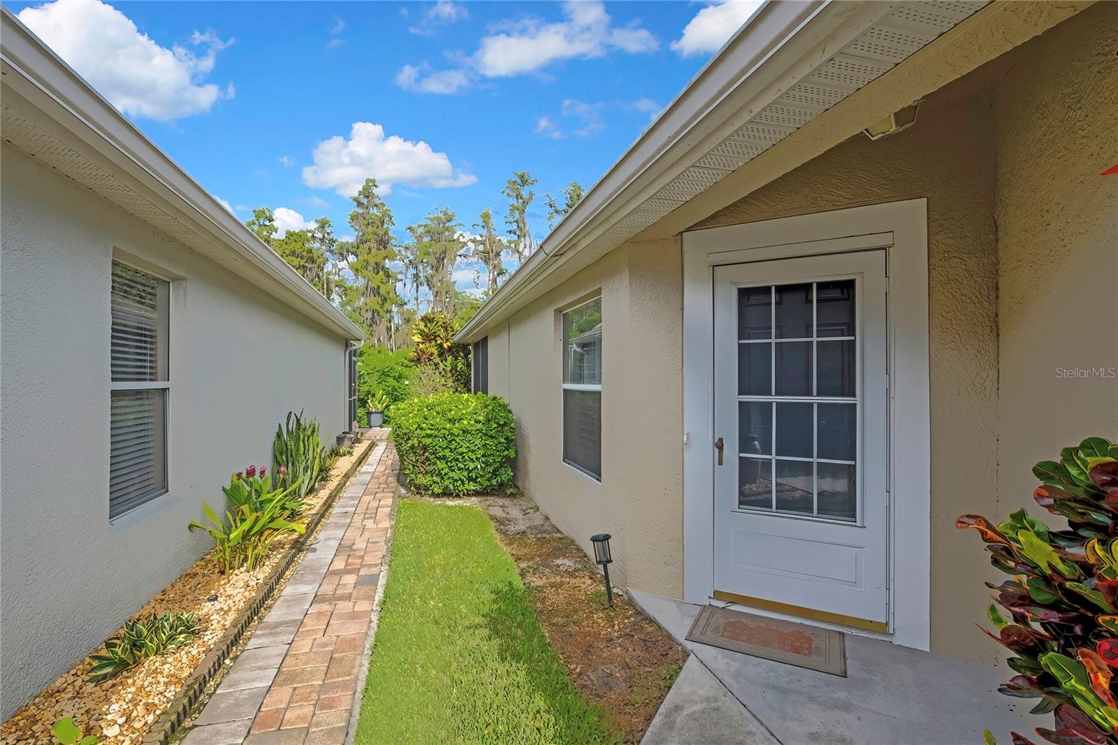 2815 TORRANCE DR