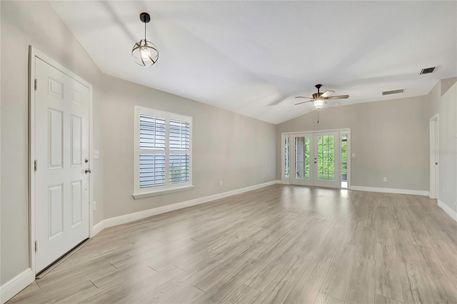 2815 TORRANCE DR
