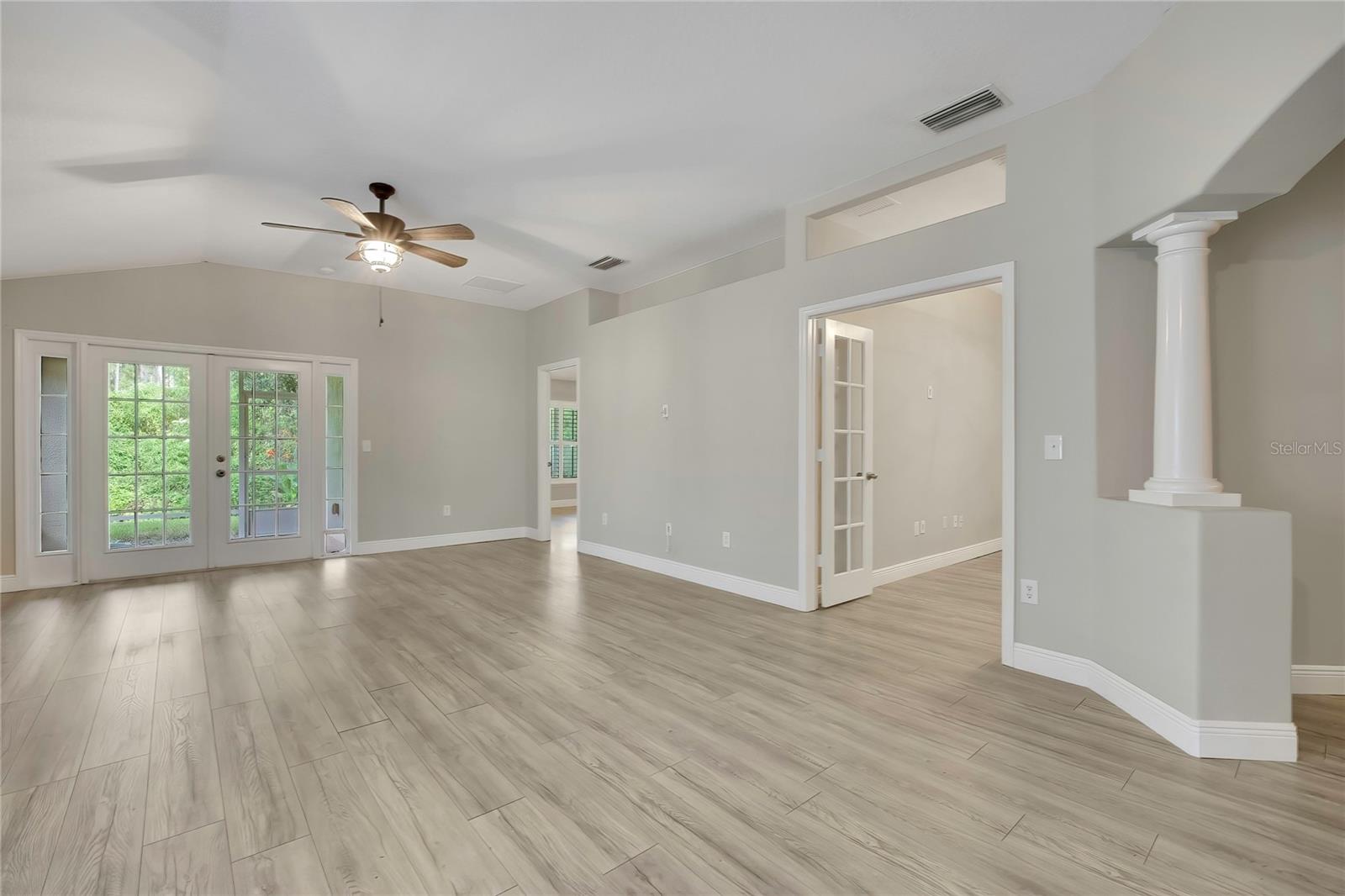 2815 TORRANCE DR
