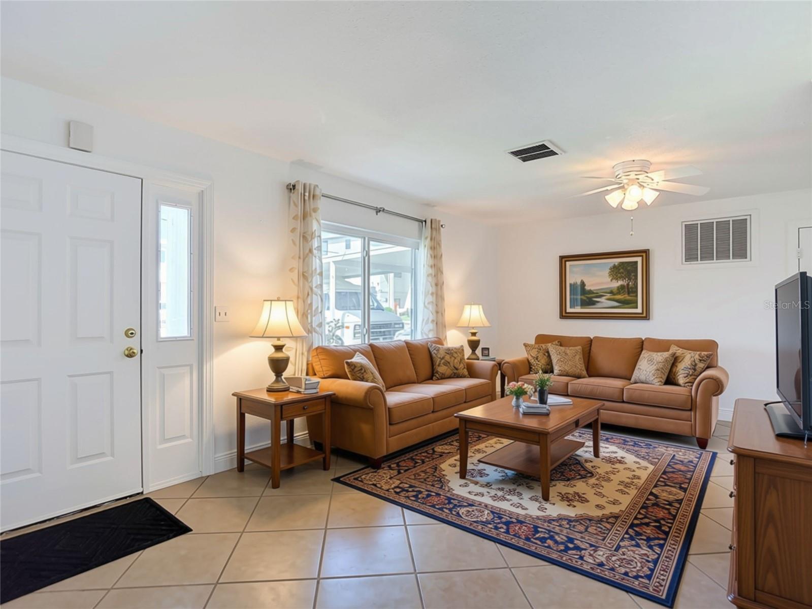 13538 LESLIE DR