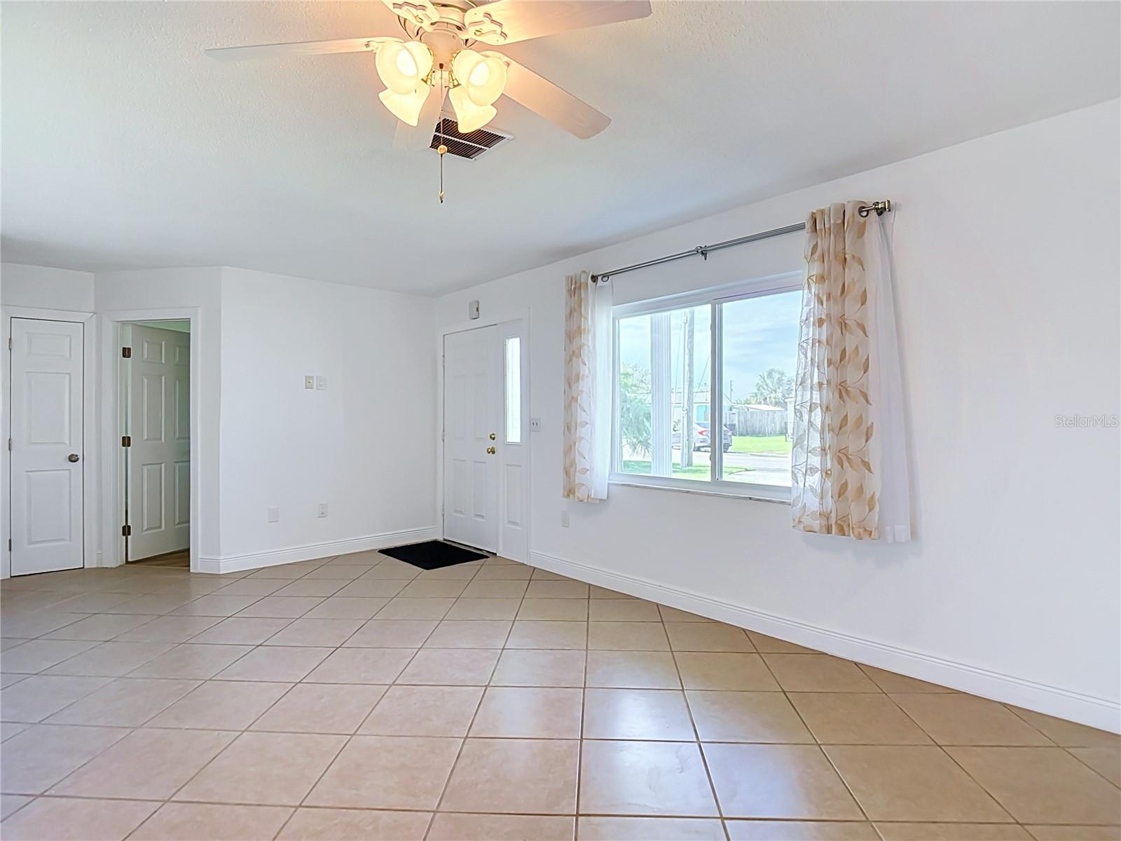 13538 LESLIE DR