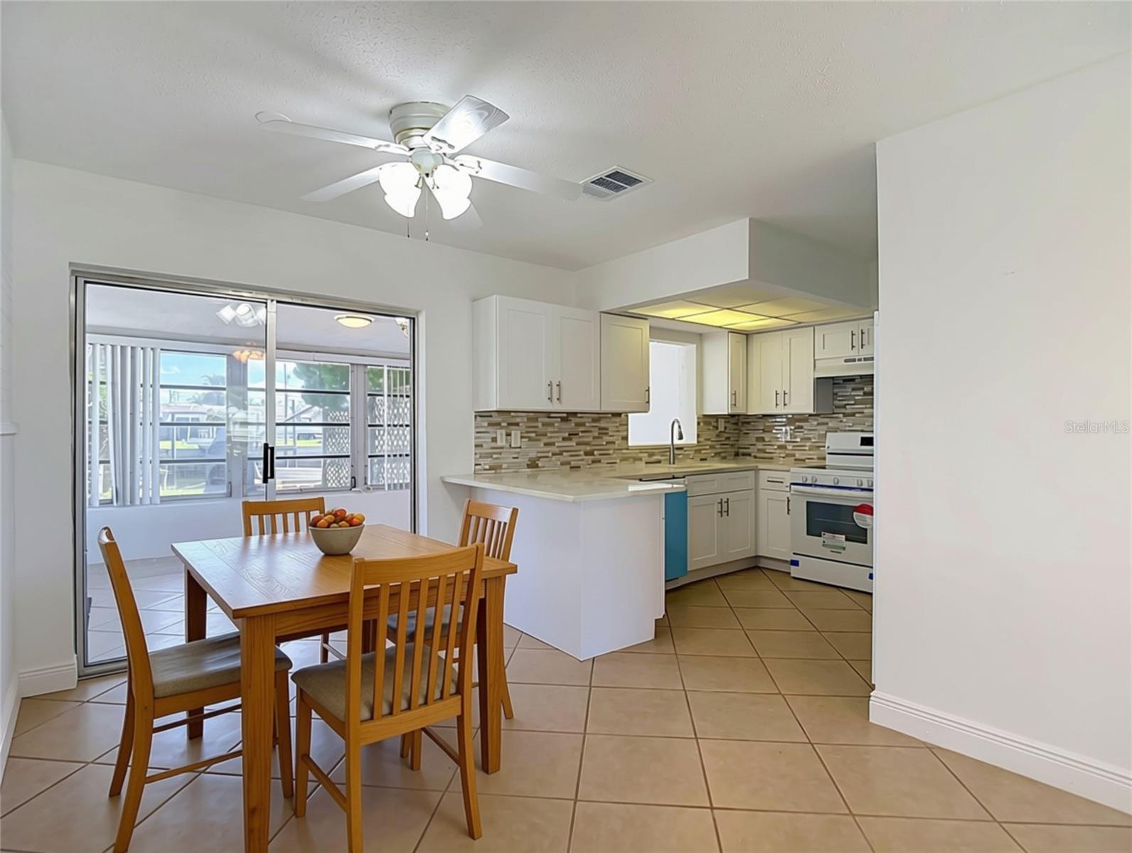 13538 LESLIE DR